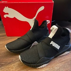 Women Puma shoes Size 10